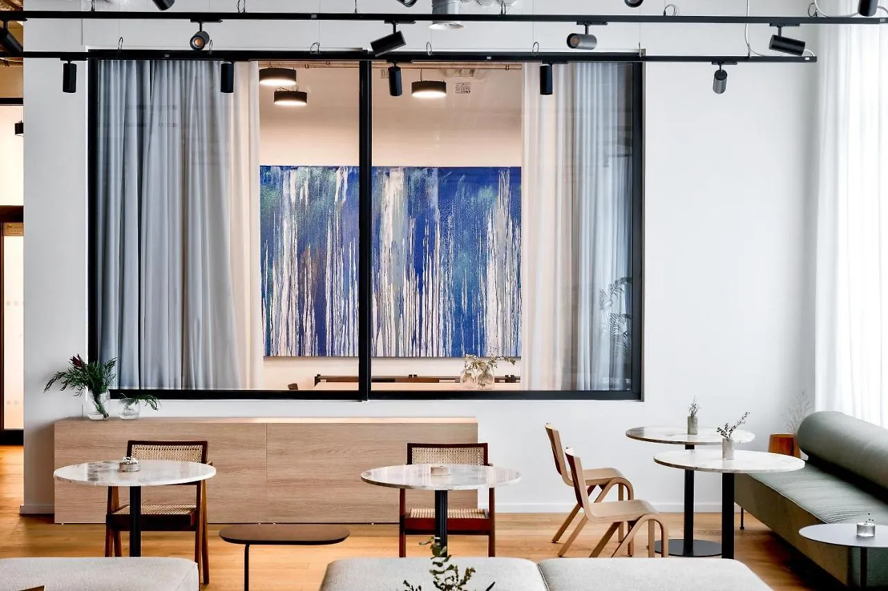 Habyt-The Waterfront Berlin Hotel
